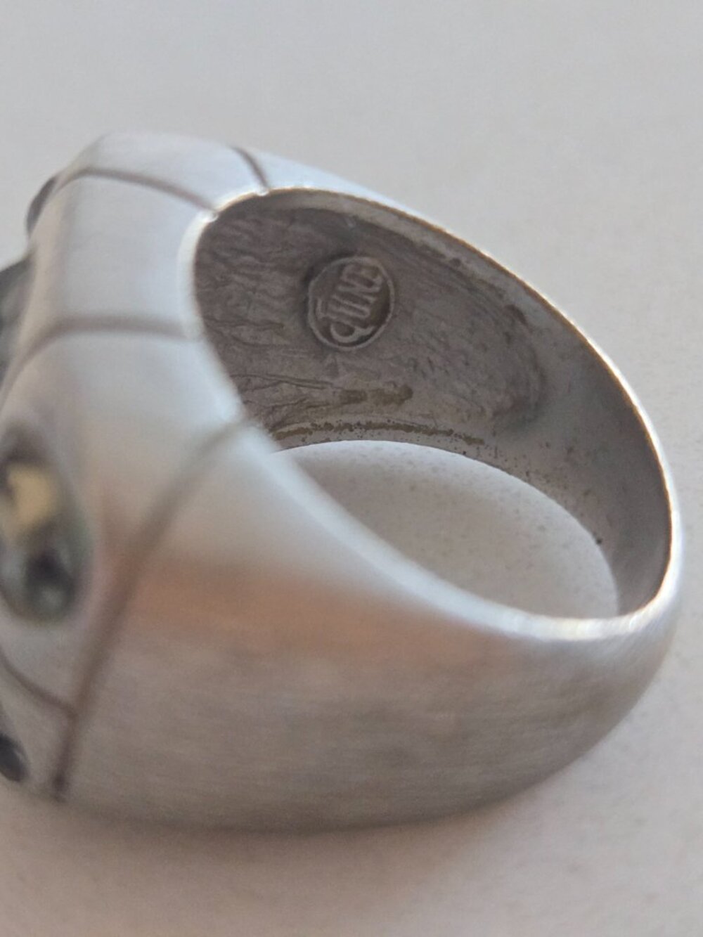 Designer Mixed Metal & Crystal Ring - Picture 6 of 7